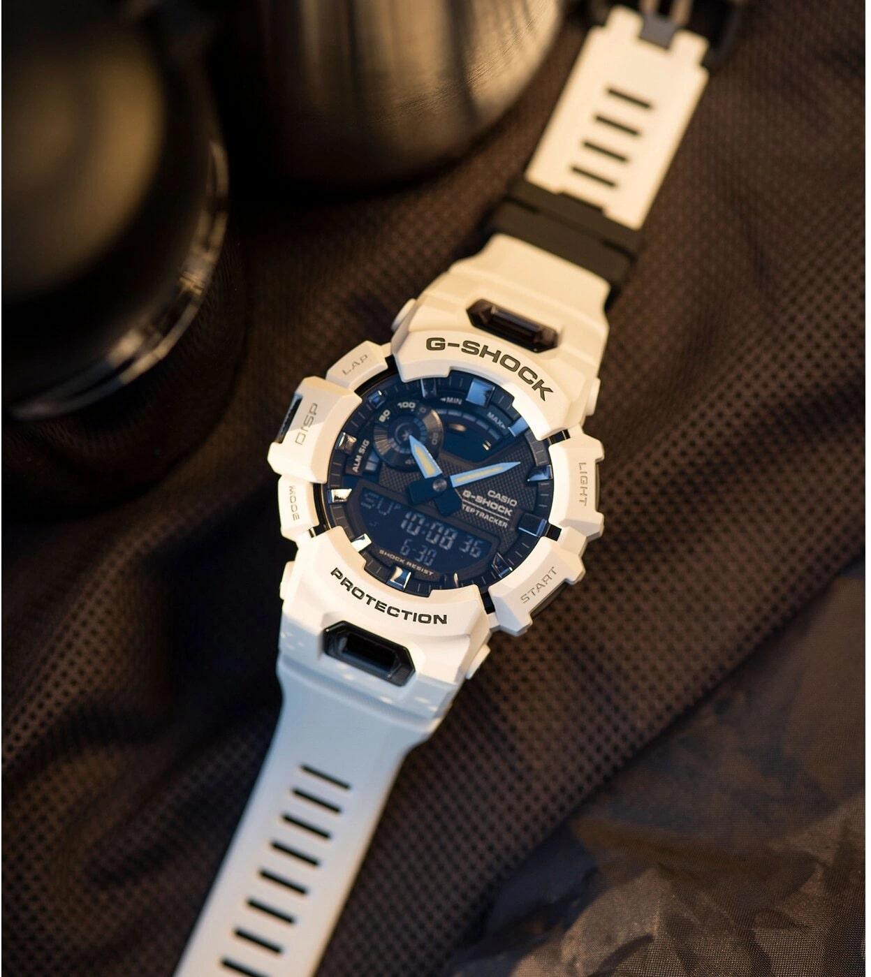 Casio G-Shock G-SQUAD GBA-900-7AER Herrenarmbanduhr