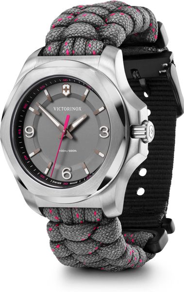 Victorinox Swiss Army I.N.O.X. V 241920 Dames armbandhorloge Victorinox Swiss Army I.N.O.X. V 241920 Dames armbandhorloge