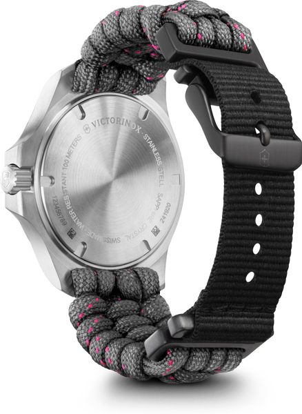 Victorinox Swiss Army I.N.O.X. V 241920 Dames armbandhorloge Victorinox Swiss Army I.N.O.X. V 241920 Dames armbandhorloge