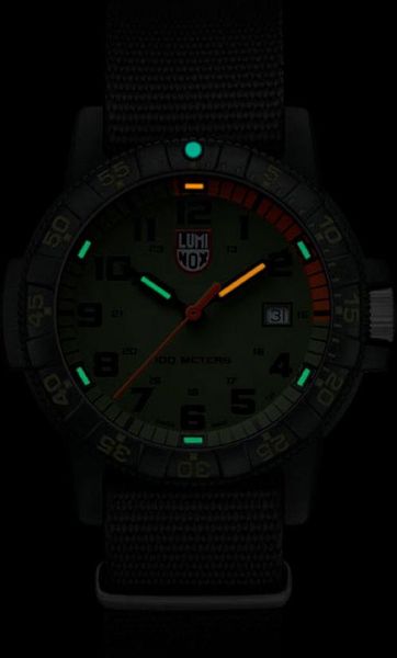 Luminox LEATHERBACK SEA TURTLE GIANT 0320 SERIES XS.0337 Heren armbandhorloge Luminox LEATHERBACK SEA TURTLE GIANT 0320 SERIES XS.0337 Heren armbandhorloge
