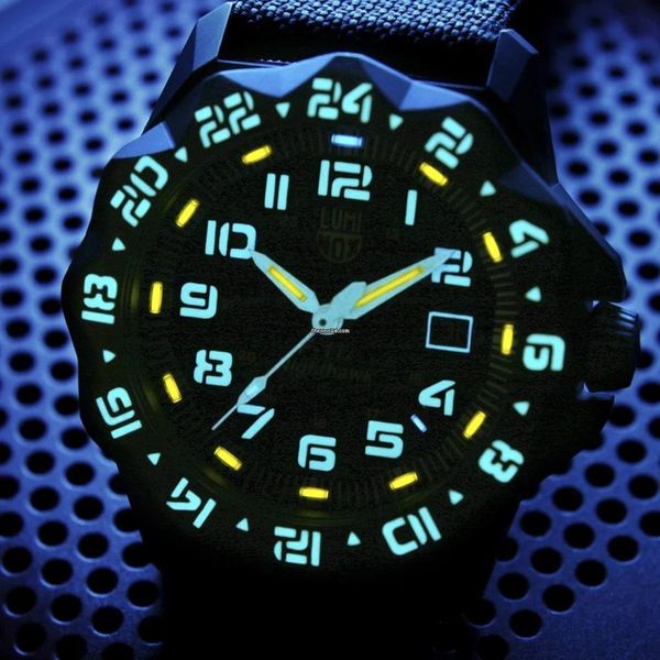 Luminox F-117 NIGHTHAWK 6440 SERIES XA.6441 Heren armbandhorloge Duikhorloge