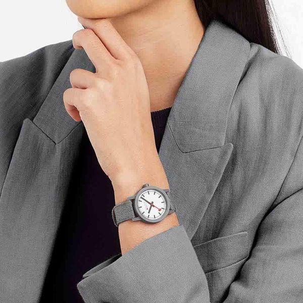 Mondaine essence MS1.32110.LU Damenarmbanduhr Mondaine essence MS1.32110.LU Damenarmbanduhr