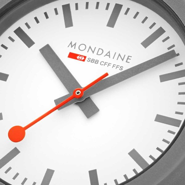 Mondaine essence MS1.32111.LH Reloj de Pulsera para mujeres