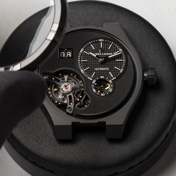 Maurice Lacroix Aikon AI6118-DLB0B-330-2 Reloj Automático para hombres Con pulsera adicional Maurice Lacroix Aikon AI6118-DLB0B-330-2 Reloj Automático para hombres Con pulsera adicional