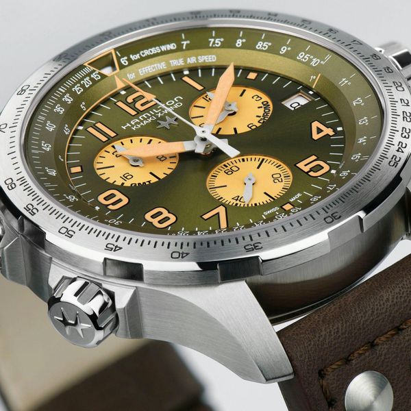 Hamilton Khaki X-Wind GMT Chrono Quartz H77932560 Herenchronograaf Hamilton Khaki X-Wind GMT Chrono Quartz H77932560 Herenchronograaf