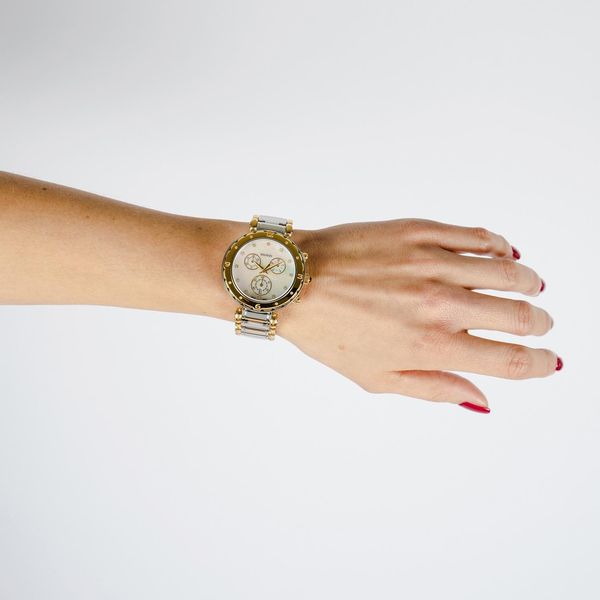 Balmain Balmainia B56323985 Chronographe pour femmes Balmain Balmainia B56323985 Chronographe pour femmes
