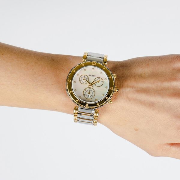 Balmain Balmainia B56323985 Chronographe pour femmes Balmain Balmainia B56323985 Chronographe pour femmes