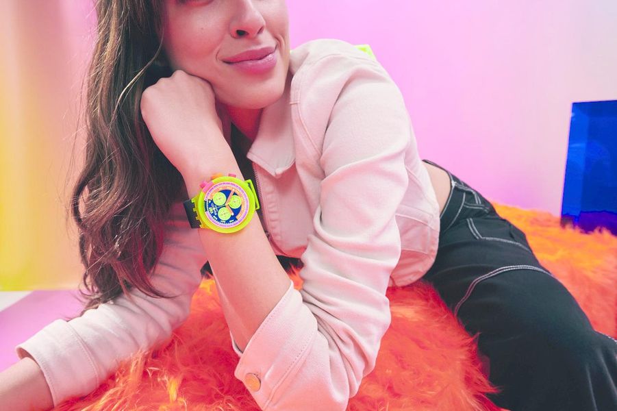 Swatch NEON TO THE MAX PAY! SB06J101-6000 Orologio unisex Swatch NEON TO THE MAX PAY! SB06J101-6000 Orologio unisex
