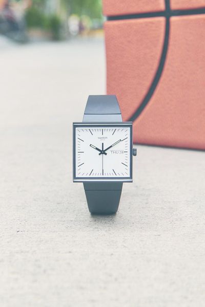 Swatch WHAT IF…BLACK SO34B700 Orologio unisex Miglior design Swatch WHAT IF…BLACK SO34B700 Orologio unisex Miglior design