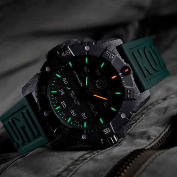 Luminox MASTER CARBON SEAL AUTOMATIC 3860 SERIES XS.3877 Orologio automatico uomo Luminox MASTER CARBON SEAL AUTOMATIC 3860 SERIES XS.3877 Orologio automatico uomo