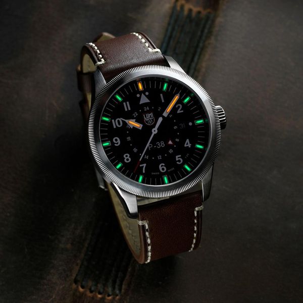 Luminox P-38 LIGHTNING GMT 9520 SERIES XA.9521 Herrenarmbanduhr Luminox P-38 LIGHTNING GMT 9520 SERIES XA.9521 Herrenarmbanduhr