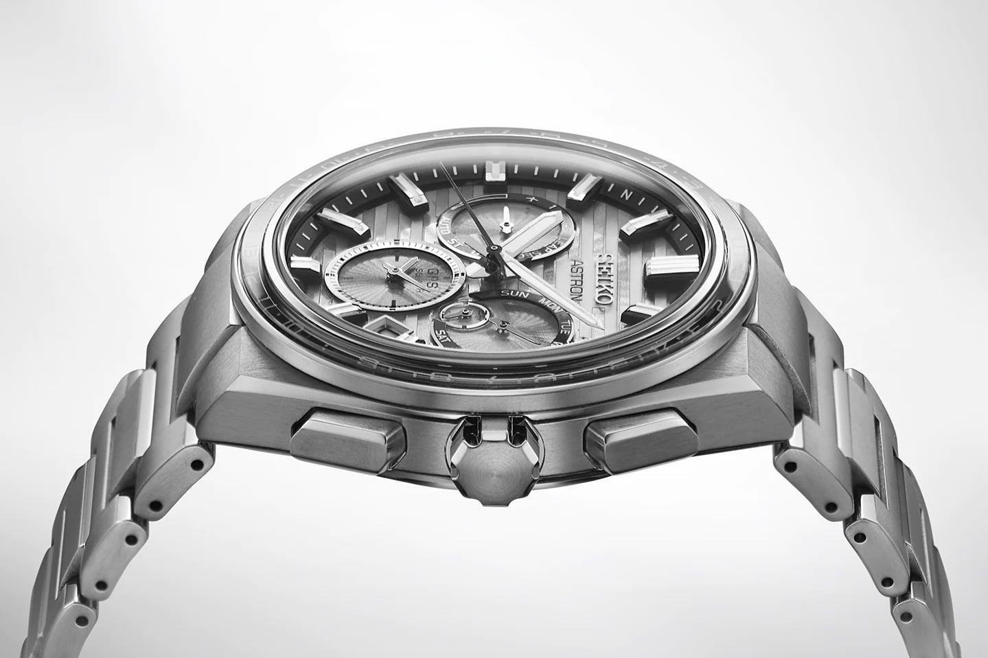Seiko Astron 10th Anniversary Limited Edition SSH113J1 Herenchronograaf Seiko Astron 10th Anniversary Limited Edition SSH113J1 Herenchronograaf