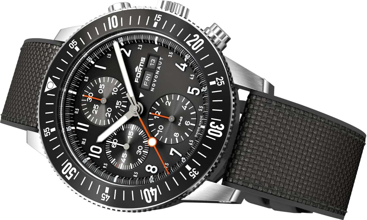 Fortis NOVONAUT N-42 Legacy F2040009 Herrenchronograph