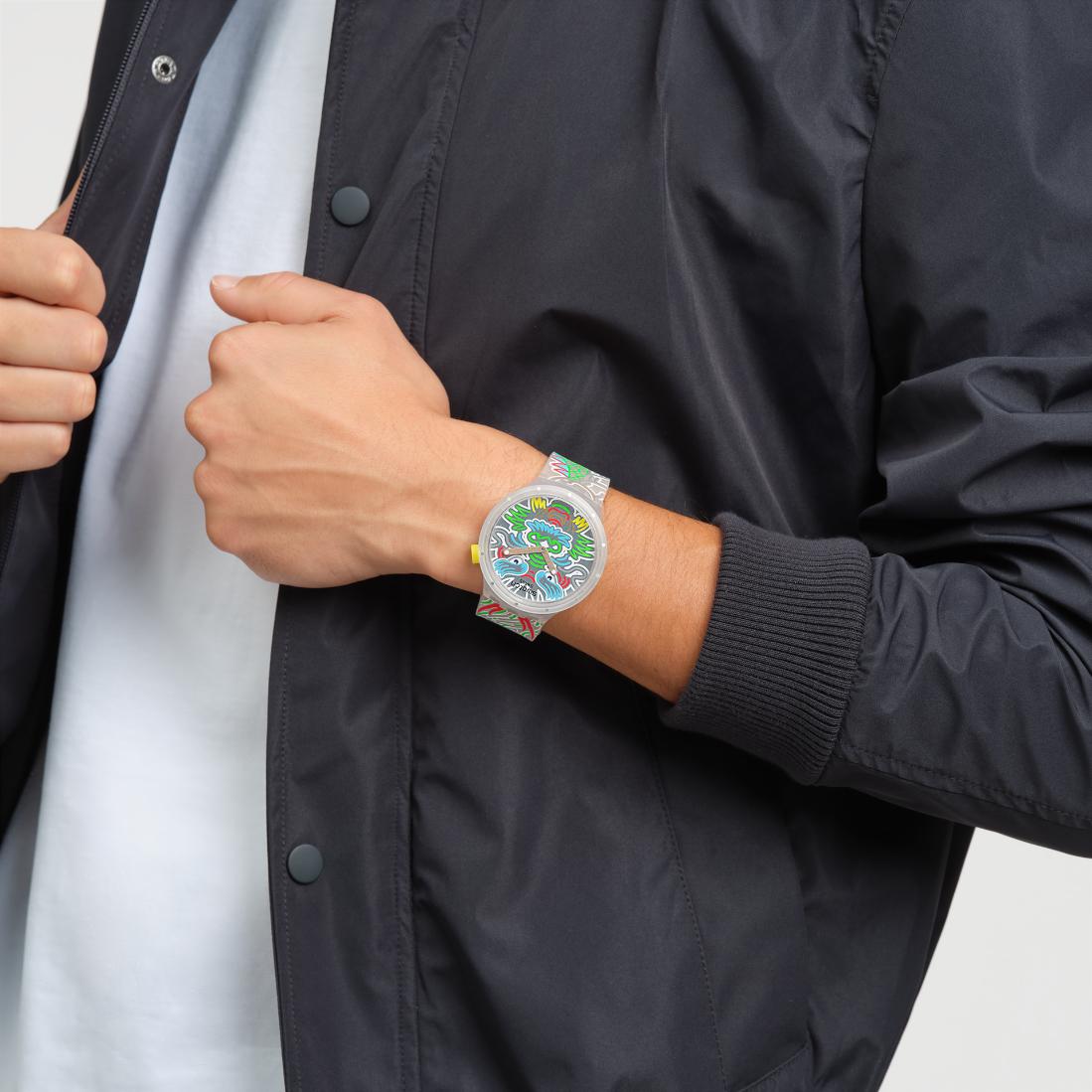 Swatch YEAR OF THE DRAGON: DRAGON IN CLOUD SB05Z102 Reloj unisex Momento Estelar de Diseño