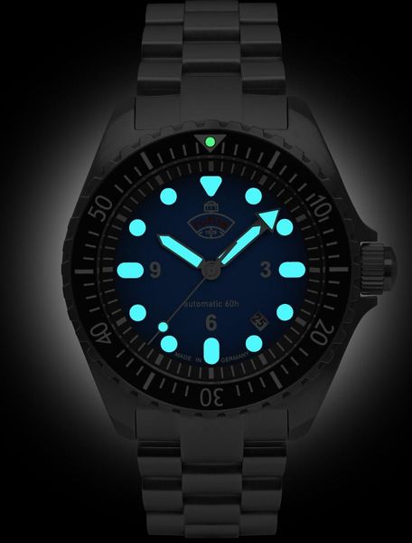 Uhrenwerke Ruhla NVA Kommando Minentaucher 4960M3_set Heren armbandhorloge Duikhorloge Uhrenwerke Ruhla NVA Kommando Minentaucher 4960M3_set Heren armbandhorloge Duikhorloge