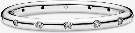 Pandora Einfacher Funkelnder Band-Ring 190945CZ womans ring