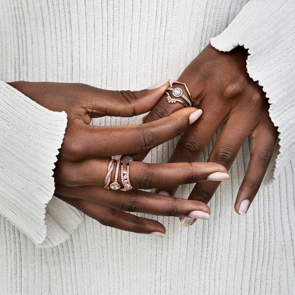 Pandora Funkelnde Gedrehte Linien Ring 180892CZ Bague pour femmes Pandora Funkelnde Gedrehte Linien Ring 180892CZ Bague pour femmes