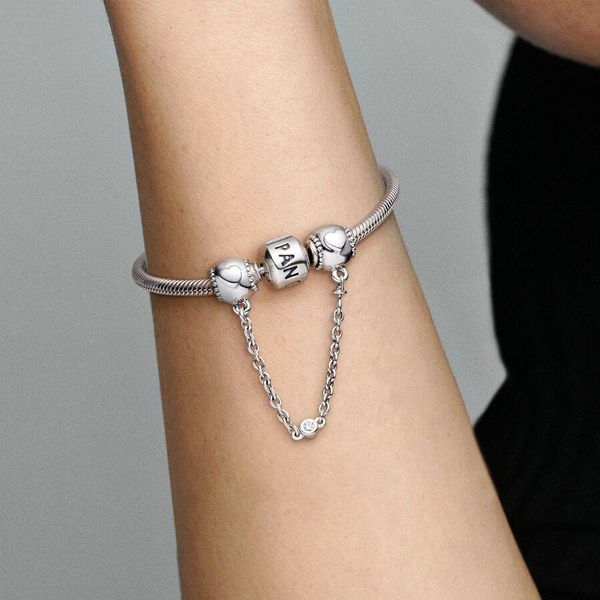 Pandora Geprägte Herzen Komfortkette 796457CZ-05 Anhänger Pandora Geprägte Herzen Komfortkette 796457CZ-05 Anhänger