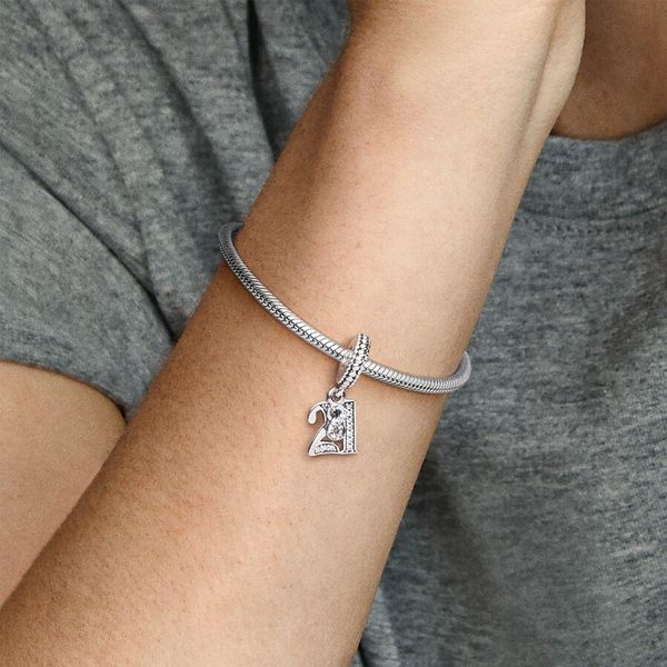 Pandora 21. Geburtstag Charm-Anhänger 797263CZ Colgante