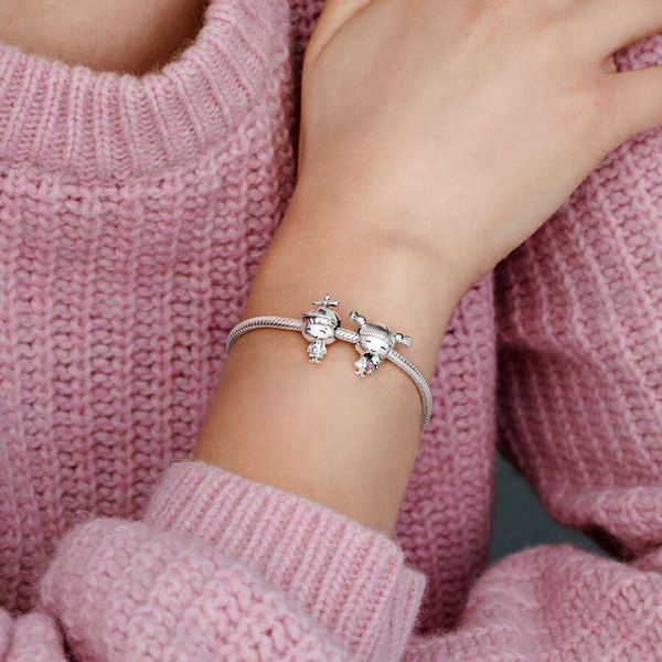 Pandora Kleines Mädchen Charm 798016EN160 Pendente