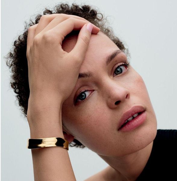Pandora Organisch Geformter Breiter Offener Armreif 563302C00-2 Damesarmband Pandora Organisch Geformter Breiter Offener Armreif 563302C00-2 Damesarmband