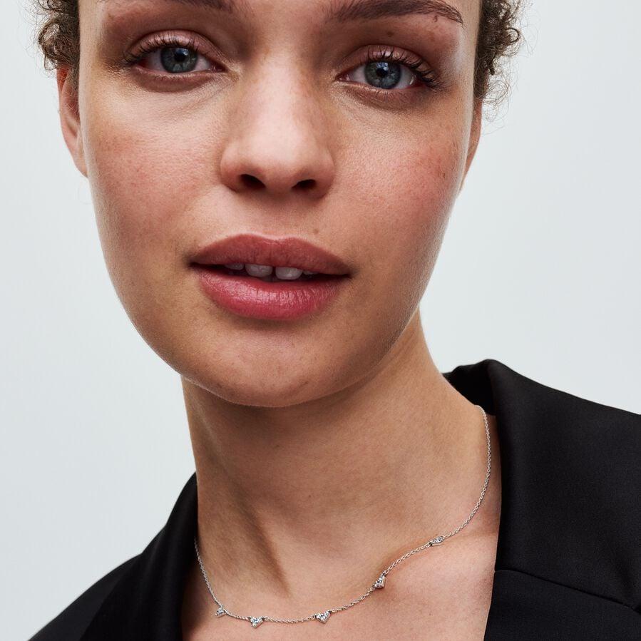 Pandora Dreifachstein Herz Halskette 393160C01-45 Damenhalskette Pandora Dreifachstein Herz Halskette 393160C01-45 Damenhalskette