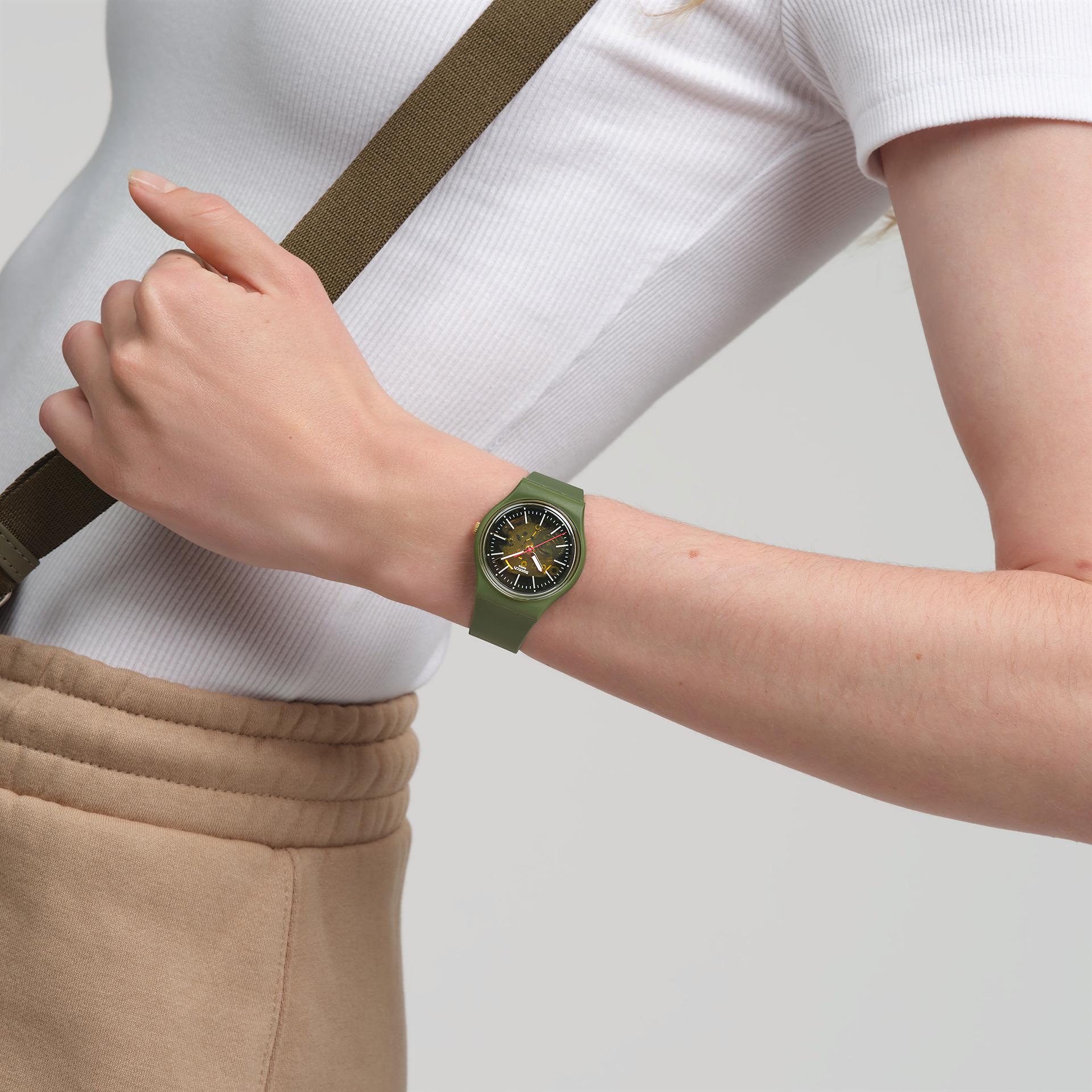 Swatch THRU THE GREENERY SO28G110 Reloj unisex