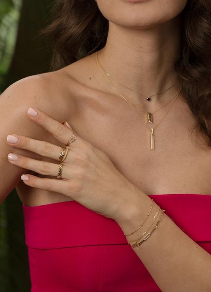 Jackie Gold Wavy Ring JKR24.404 Anillo para mujeres Jackie Gold Wavy Ring JKR24.404 Anillo para mujeres