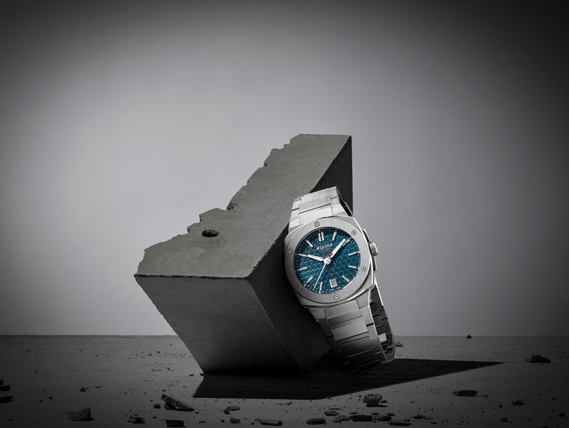 Alpina Geneve EXTREME QUARTZ AL-220TB2AE6B Dames armbandhorloge Alpina Geneve EXTREME QUARTZ AL-220TB2AE6B Dames armbandhorloge