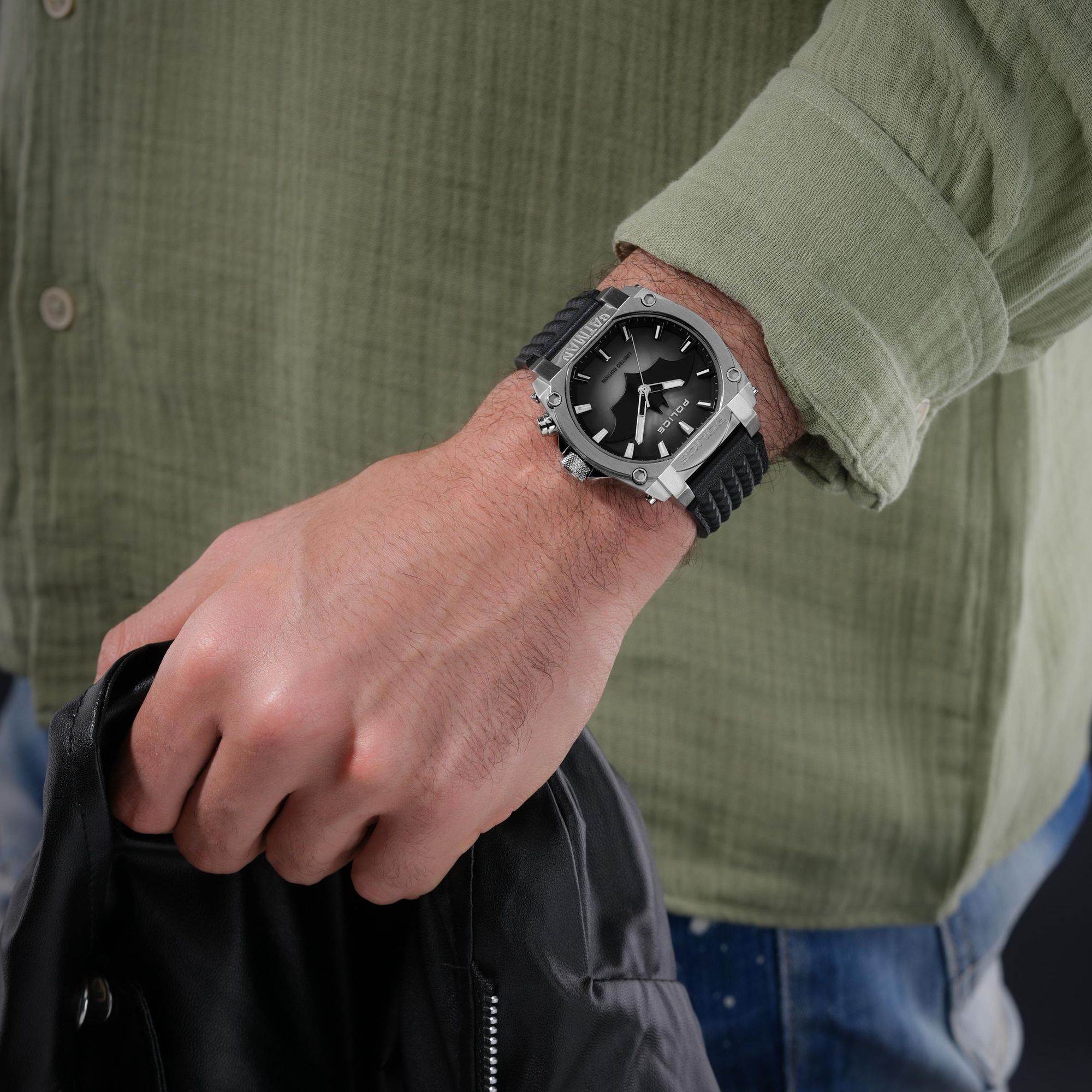 Police BATMAN PEWGD0022603 Orologio da polso uomo Produzione strettamente limitata Police BATMAN PEWGD0022603 Orologio da polso uomo Produzione strettamente limitata