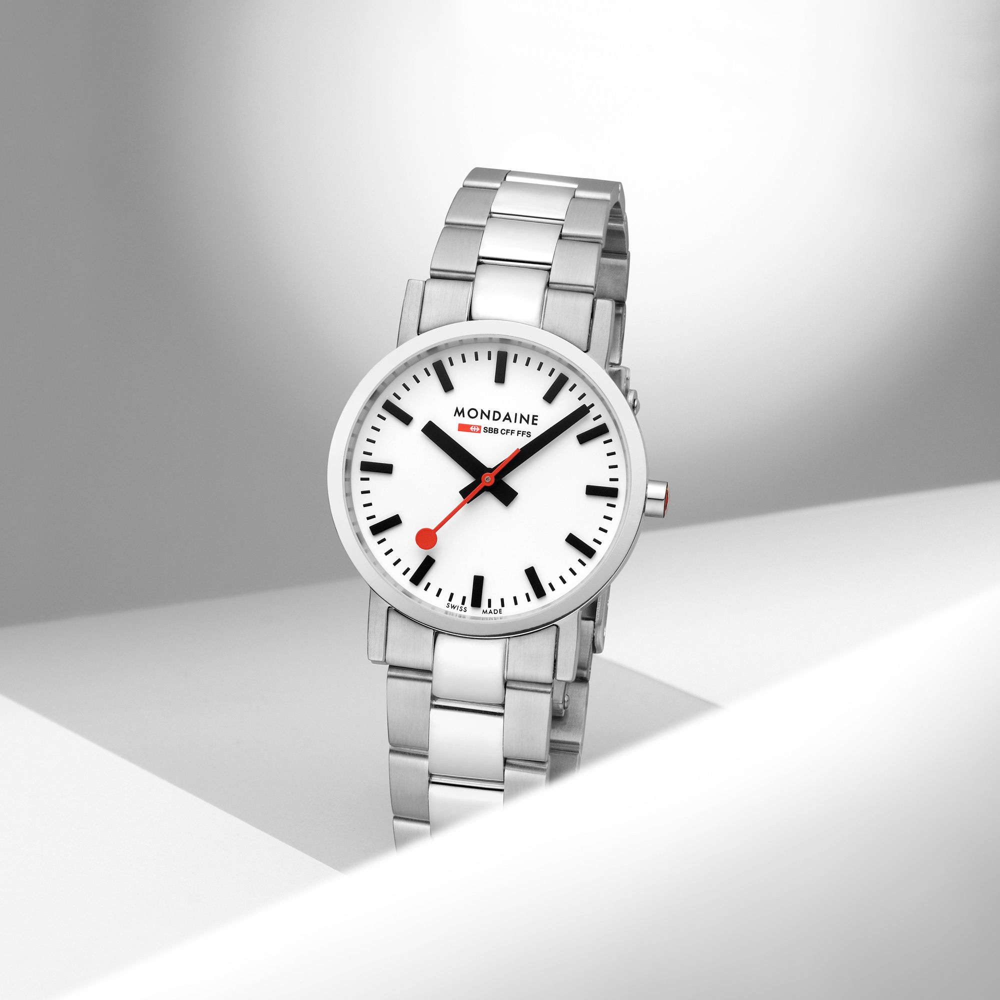Mondaine Classic A658.30323.11SBJ Reloj de Pulsera para mujeres Mondaine Classic A658.30323.11SBJ Reloj de Pulsera para mujeres