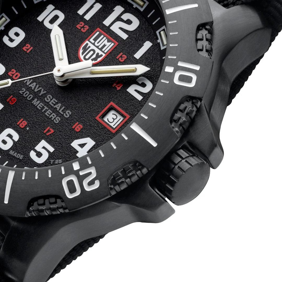 Luminox SPEC OPS CHALLENGE 4220 SERIES XS.4231.SET Reloj de Pulsera para hombres Con pulsera adicional Luminox SPEC OPS CHALLENGE 4220 SERIES XS.4231.SET Reloj de Pulsera para hombres Con pulsera adicional