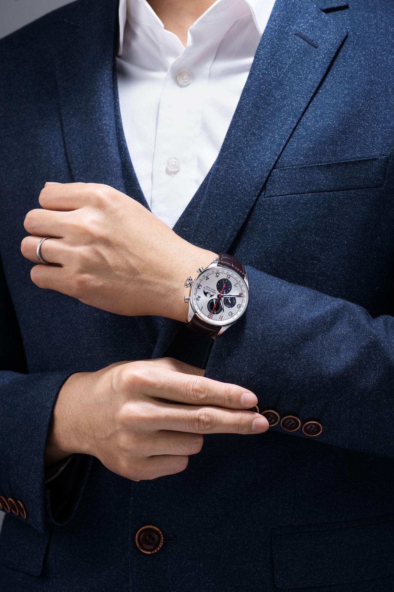 Aerowatch Les Grandes Classiques A 69989 AA04 Cronografo automatico uomo Produzione strettamente limitata