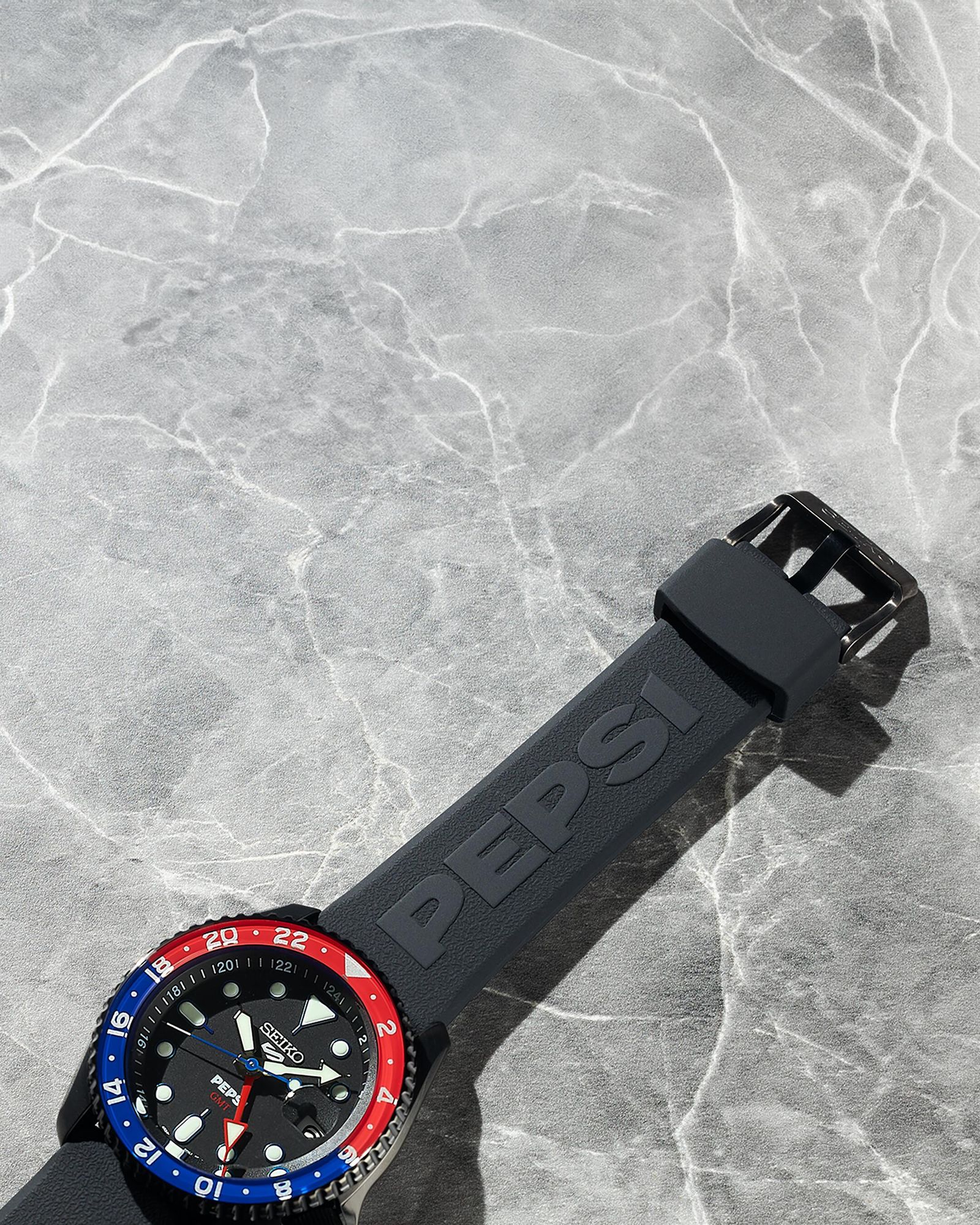 Seiko 5 Pepsi Limited Edition 2025 (x/7000) SSK047K1 Montre Automatique pour hommes