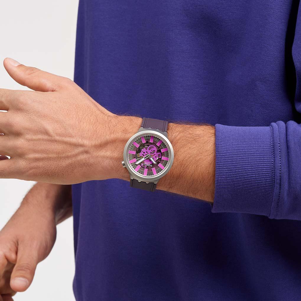 Swatch AUDACIOUS ACAI SB07S120 Unisex horloge Swatch AUDACIOUS ACAI SB07S120 Unisex horloge