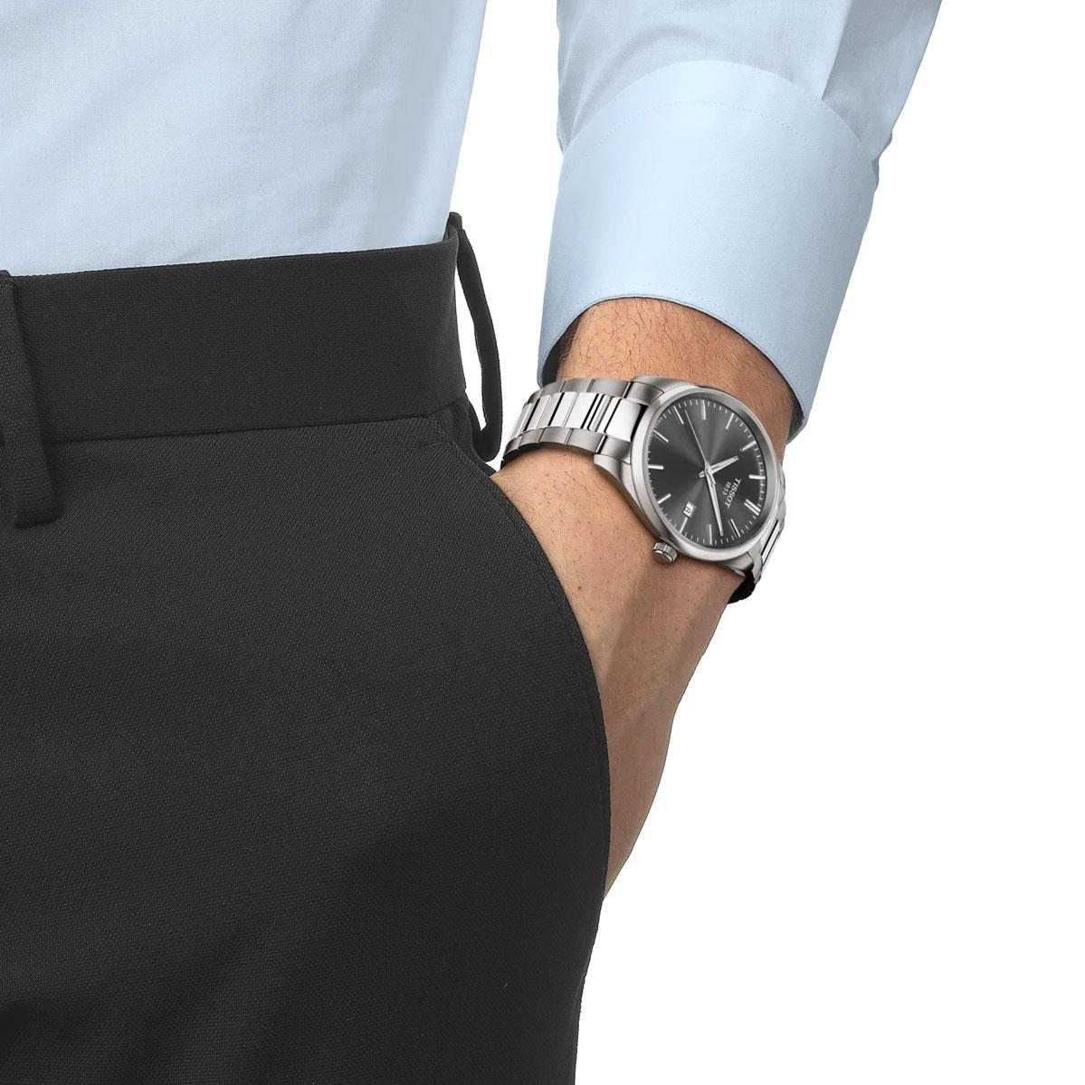 Tissot PR 100 40mm T150.410.11.081.00 Montre-Bracelet pour hommes