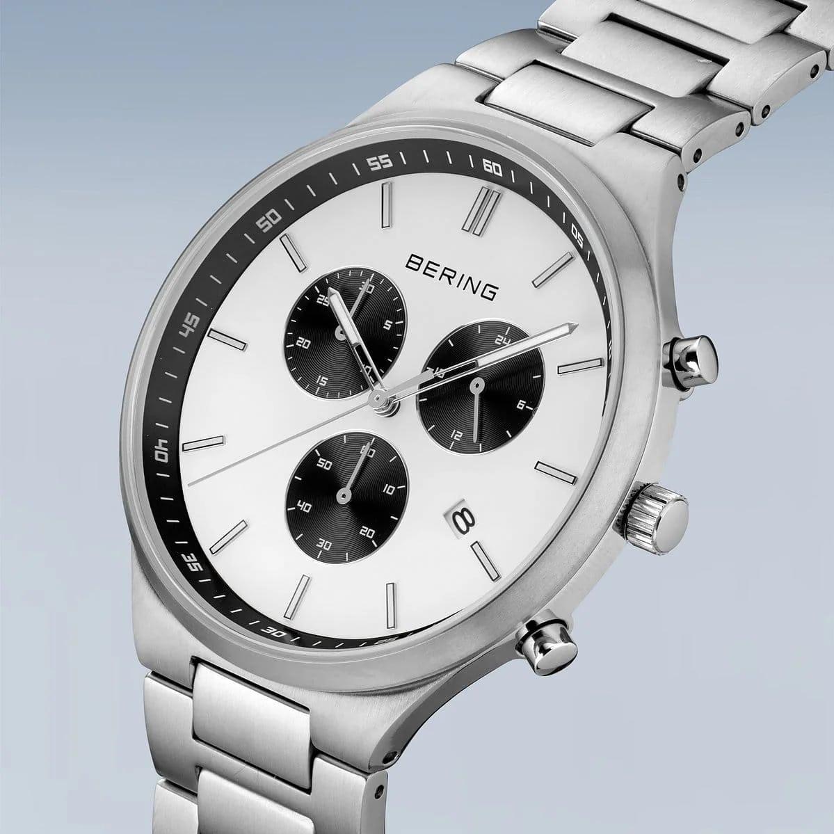 Bering Titanium 11743-704 Cronógrafo para hombres Bering Titanium 11743-704 Cronógrafo para hombres