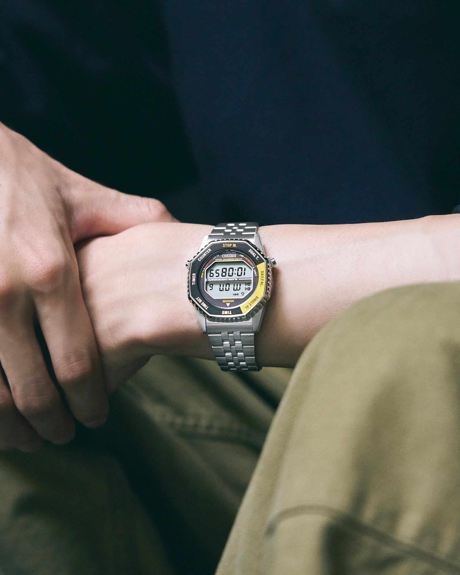 Seiko Digital Alarm Chronograph SMGG17P1 Montre digitale pour hommes Avec alarme