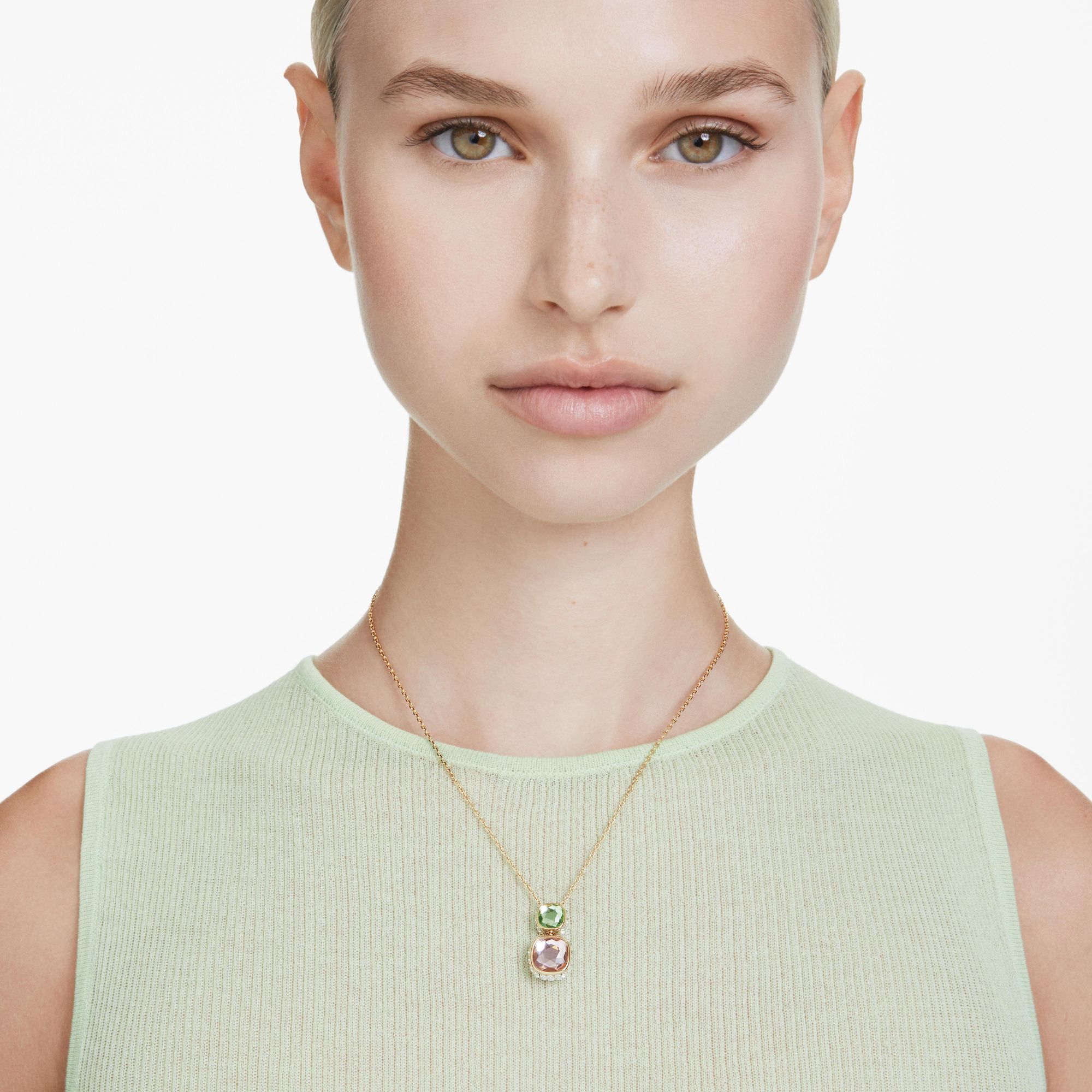 Swarovski Chroma Anhänger 5692496 womans necklace