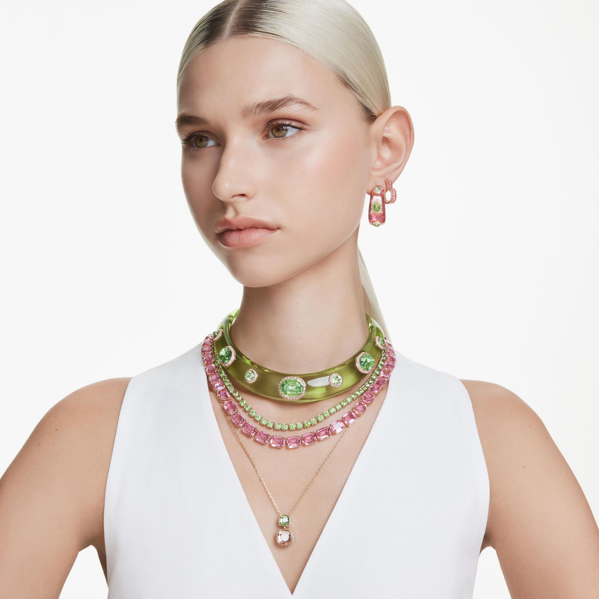 Swarovski Chroma Anhänger 5692496 womans necklace