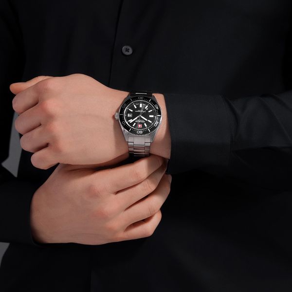 Swiss Military Hanowa Nomad SMWGH0004903 Orologio da polso uomo Swiss Military Hanowa Nomad SMWGH0004903 Orologio da polso uomo