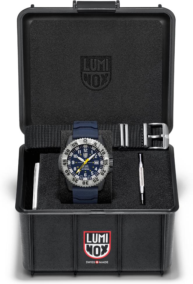 Luminox MIL-SPEC 3350 XL.3355.SET Heren armbandhorloge