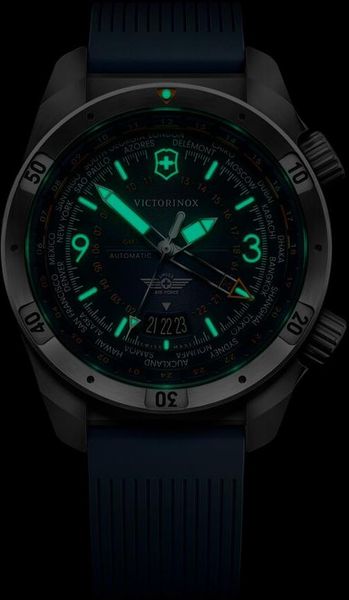 Victorinox Swiss Army Air Pro GMT Auto 242003 Unisexuhr Victorinox Swiss Army Air Pro GMT Auto 242003 Unisexuhr