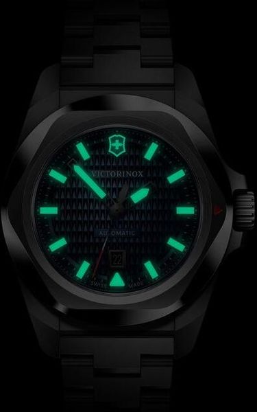 Victorinox Swiss Army I.N.O.X. Small Auto 242026 Reloj de Pulsera para mujeres Victorinox Swiss Army I.N.O.X. Small Auto 242026 Reloj de Pulsera para mujeres