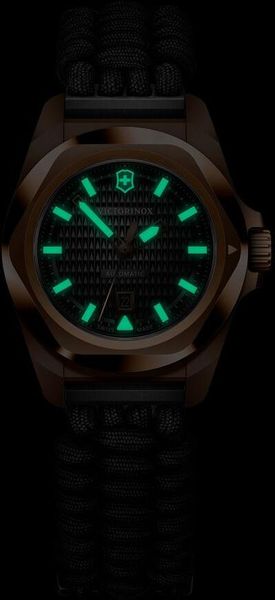 Victorinox Swiss Army I.N.O.X. Small Auto 242025.1 Dames armbandhorloge Victorinox Swiss Army I.N.O.X. Small Auto 242025.1 Dames armbandhorloge