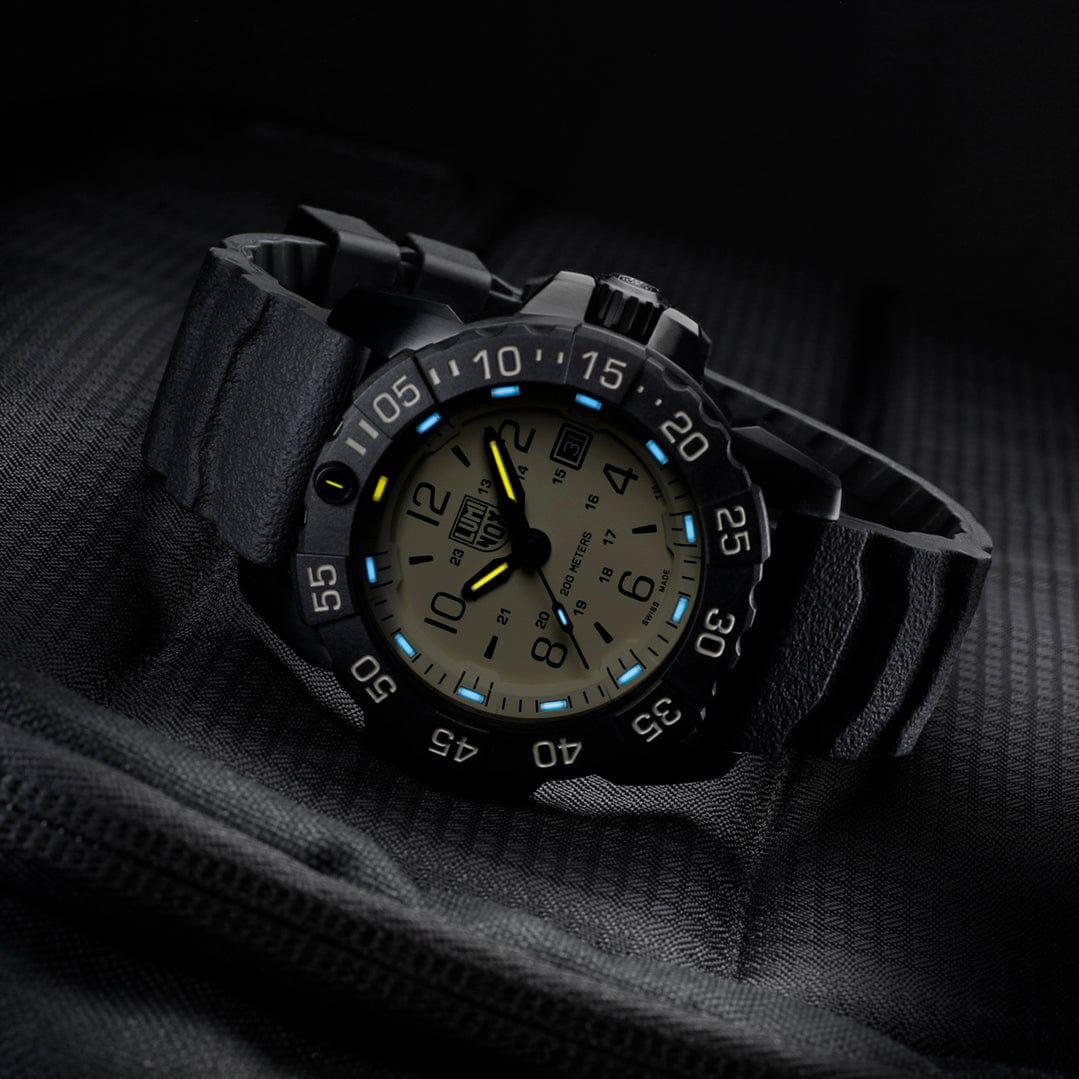 Luminox NAVY SEAL STEEL 3250 SERIES XS.3251.CB.NSF.2 Reloj de Pulsera para hombres Luminox NAVY SEAL STEEL 3250 SERIES XS.3251.CB.NSF.2 Reloj de Pulsera para hombres