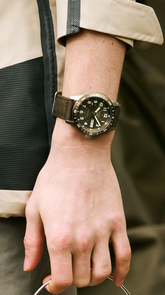 Seiko 5 Field Series HDB009K1 Herrenarmbanduhr Seiko 5 Field Series HDB009K1 Herrenarmbanduhr