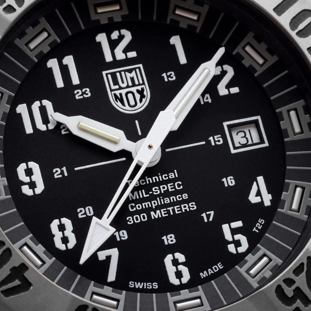 Luminox MIL-SPEC 3350 SERIES XL.3351.2 Herrenarmbanduhr Luminox MIL-SPEC 3350 SERIES XL.3351.2 Herrenarmbanduhr