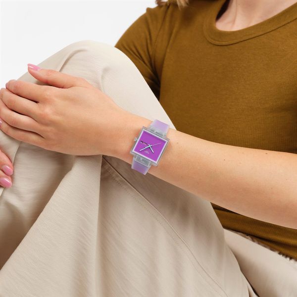 Swatch WHAT IF...SEE THRU MAGENTA? SO38K705 Montre Unisexe Swatch WHAT IF...SEE THRU MAGENTA? SO38K705 Montre Unisexe