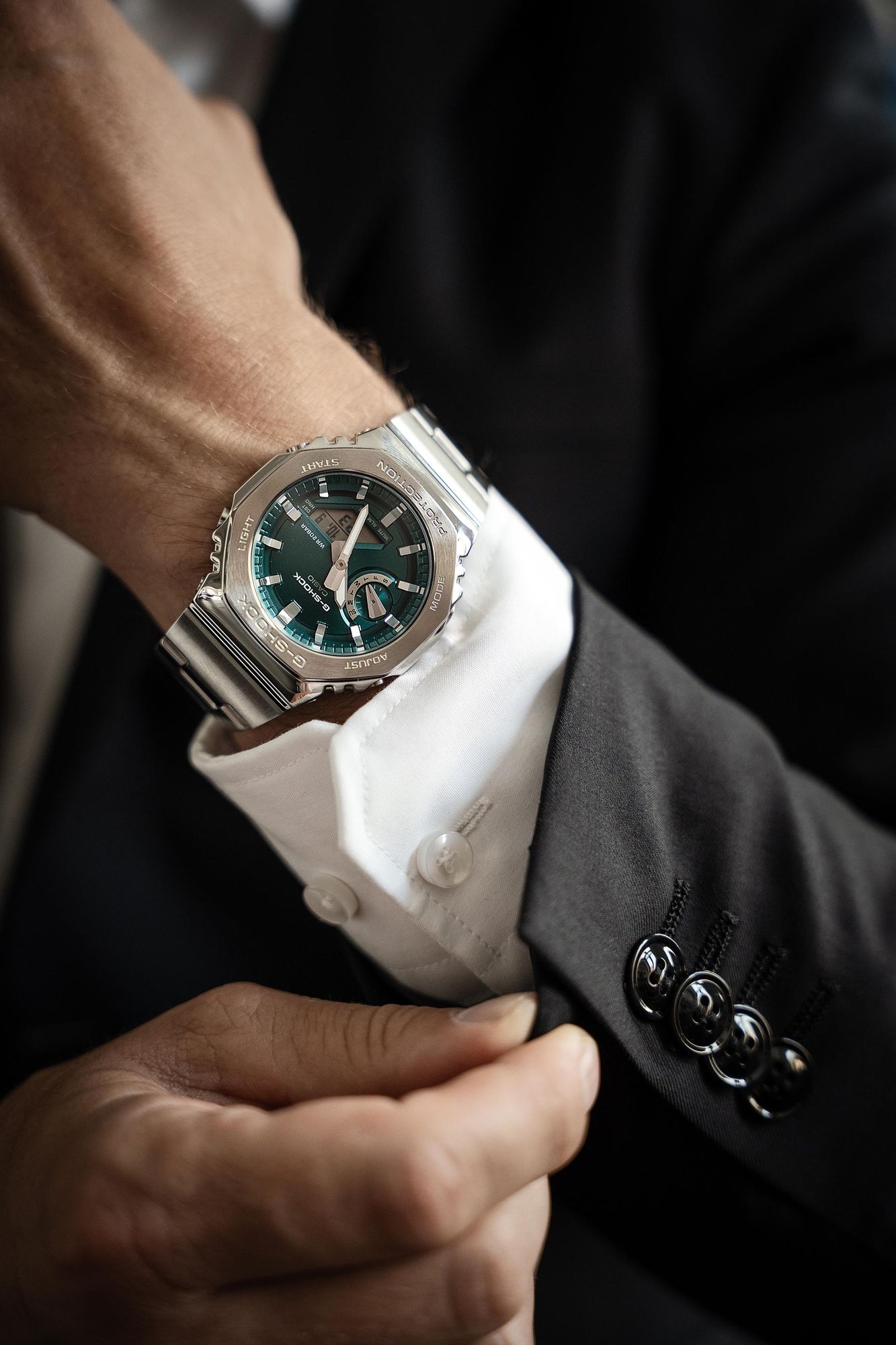 Casio G-Shock Classic GM-2110D-3A1ER Herrenarmbanduhr